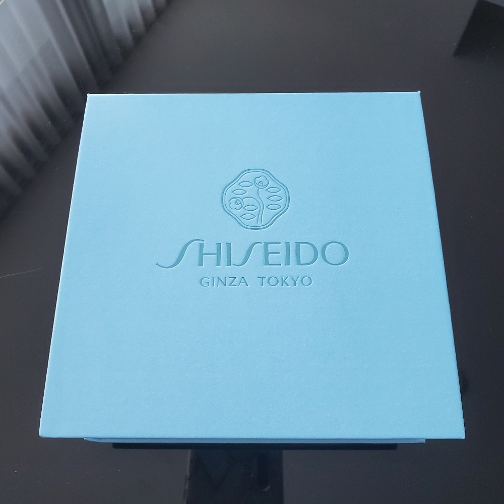Shiseido Box